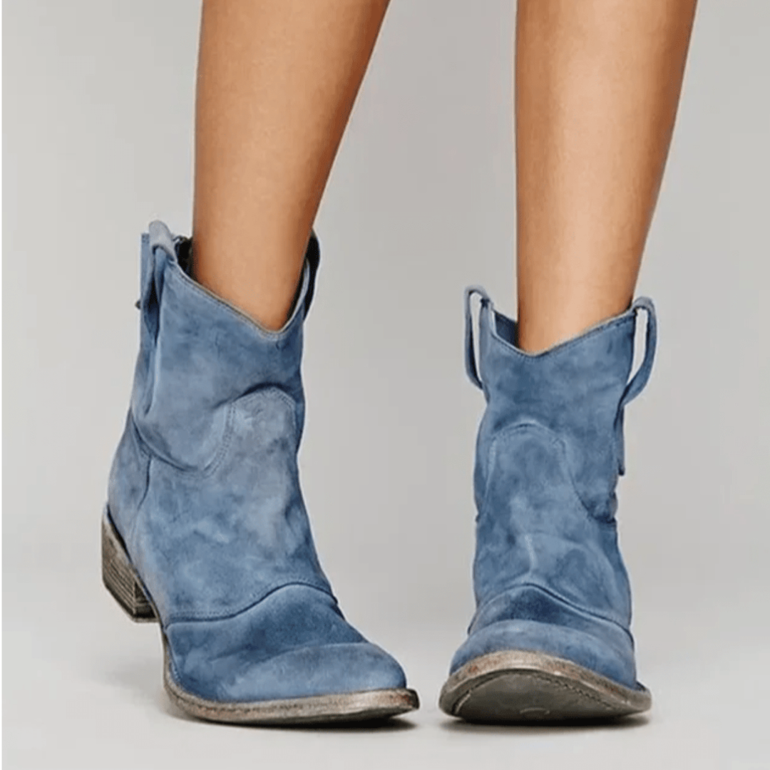 Eleanor – Timeless Suede Boots