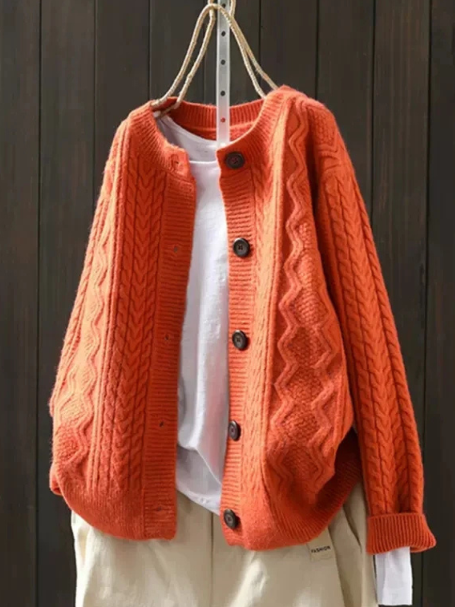 Marina – Elegant Refined Cardigan