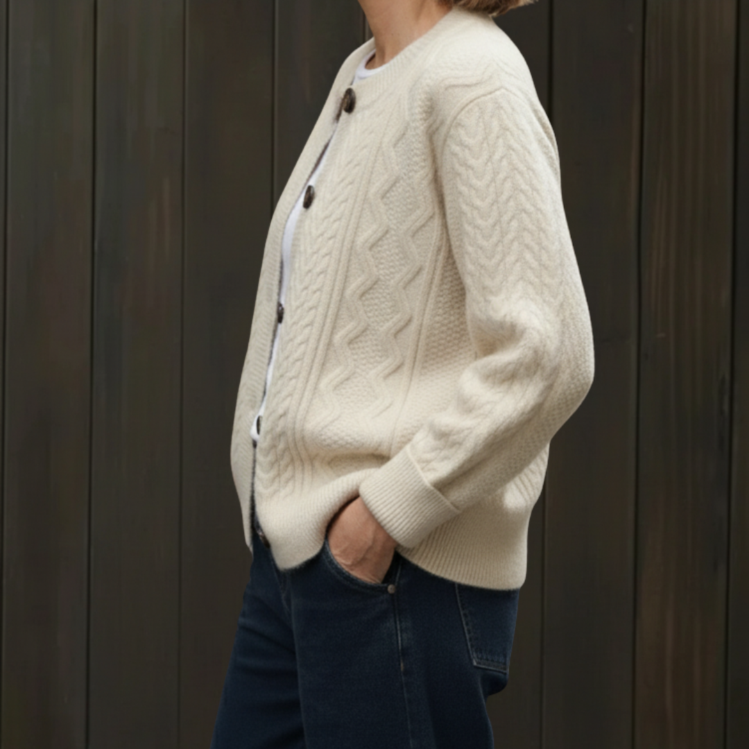 Marina – Elegant Refined Cardigan