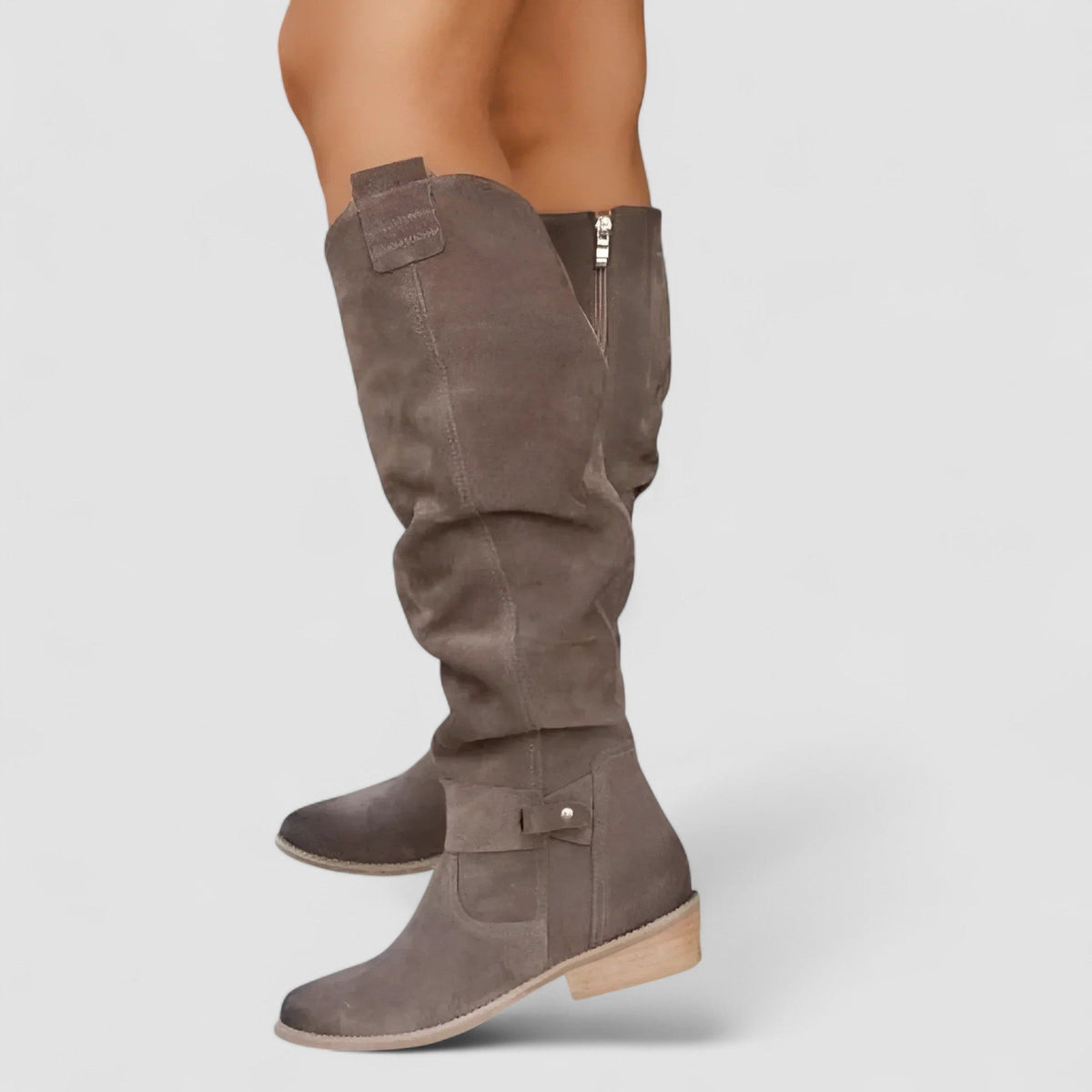 Chelsea – Elegant Suede Boots