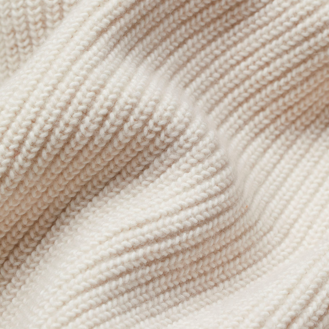 Amelia – Elegant Comfort Cardigan