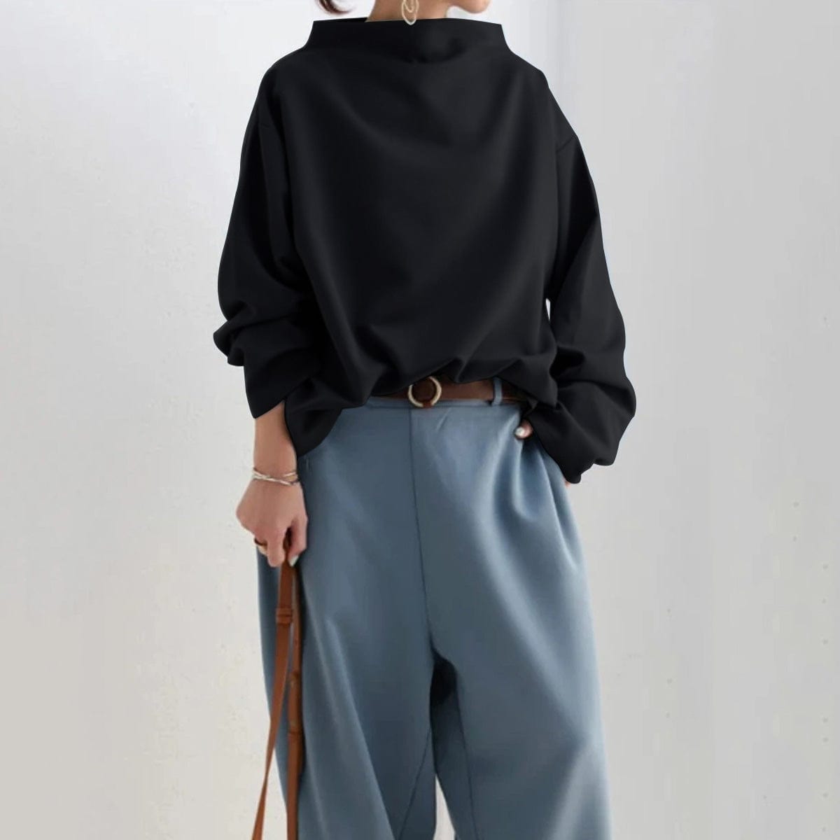Erin – Elegant High-Neck Top