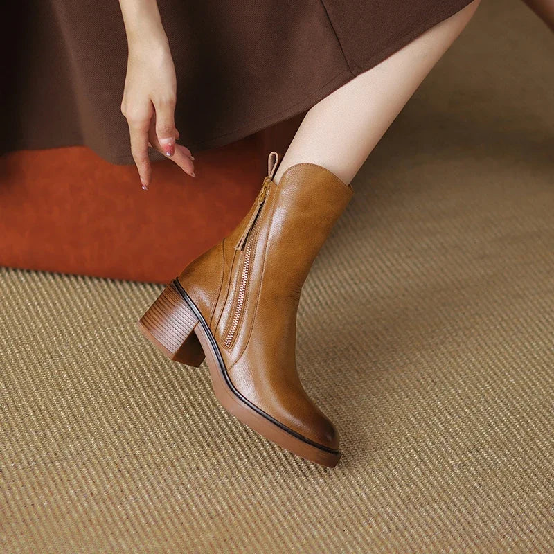 Chloé – Modern Comfort Ankle Boots