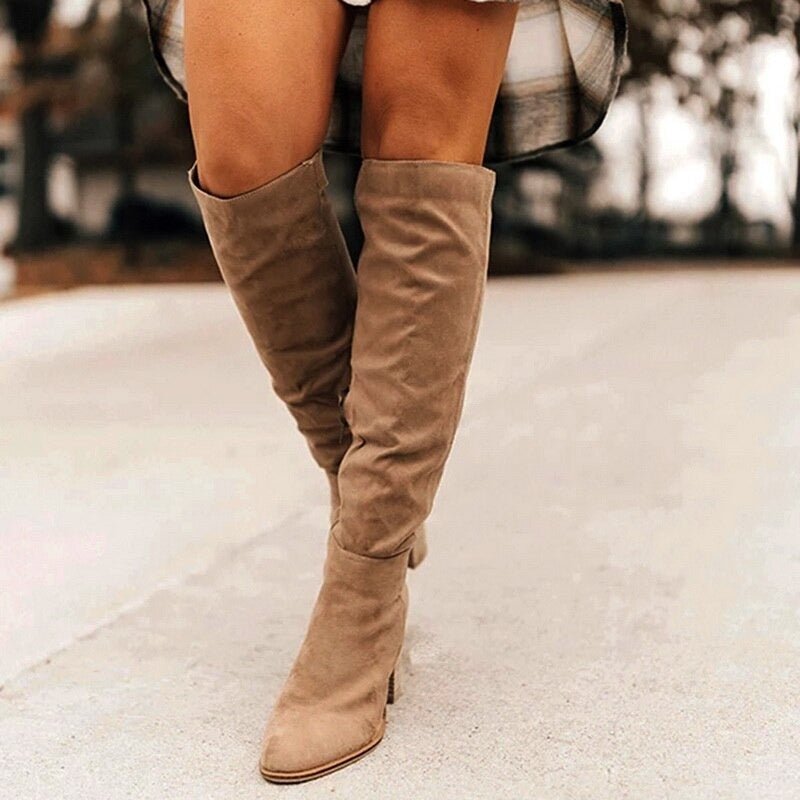 Noémie – Elegant Statement Boots