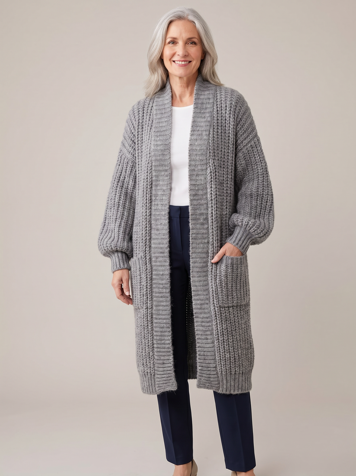 Charlotte – Elegant Cardigan with Pockets