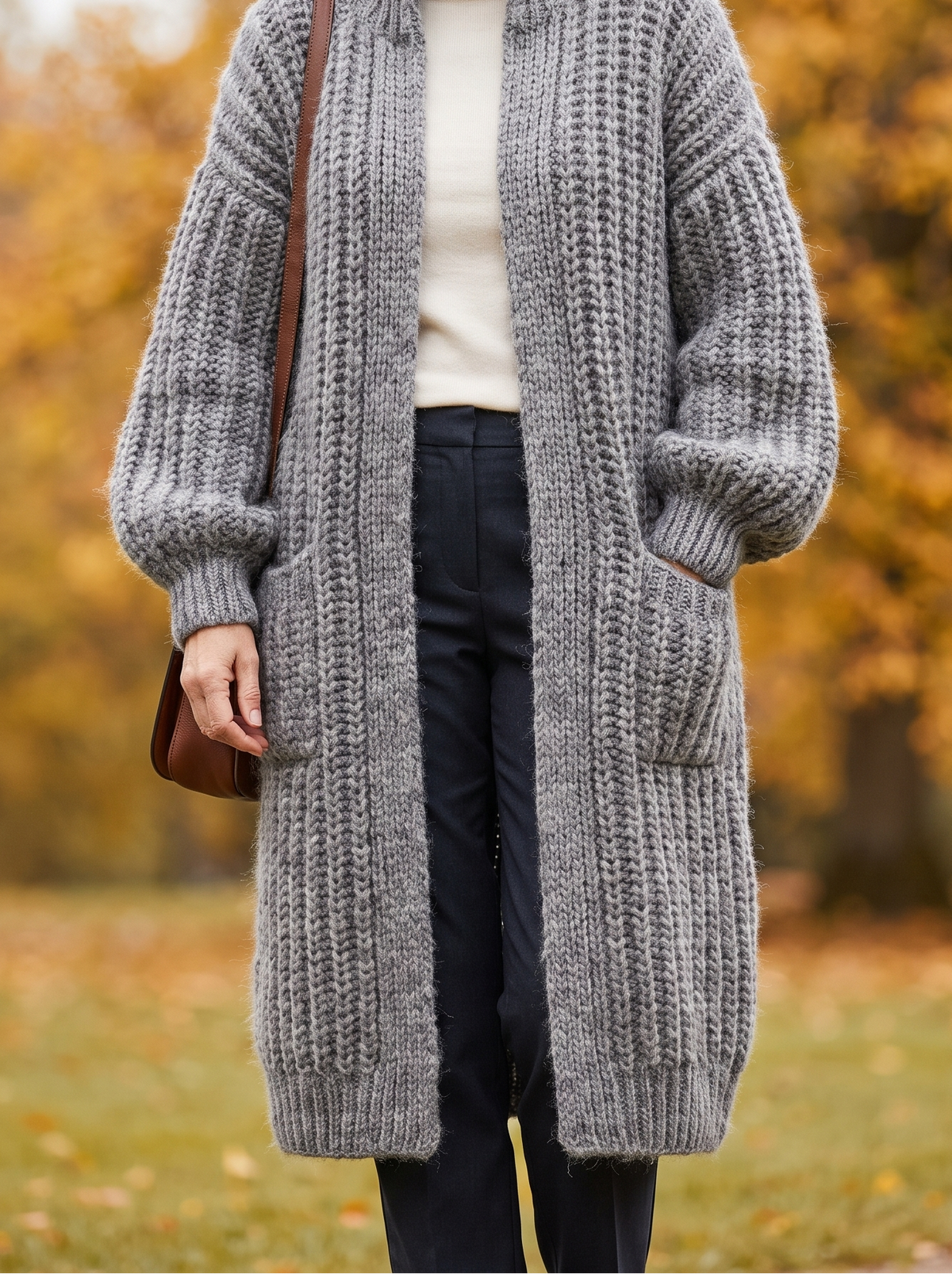 Charlotte – Elegant Cardigan with Pockets