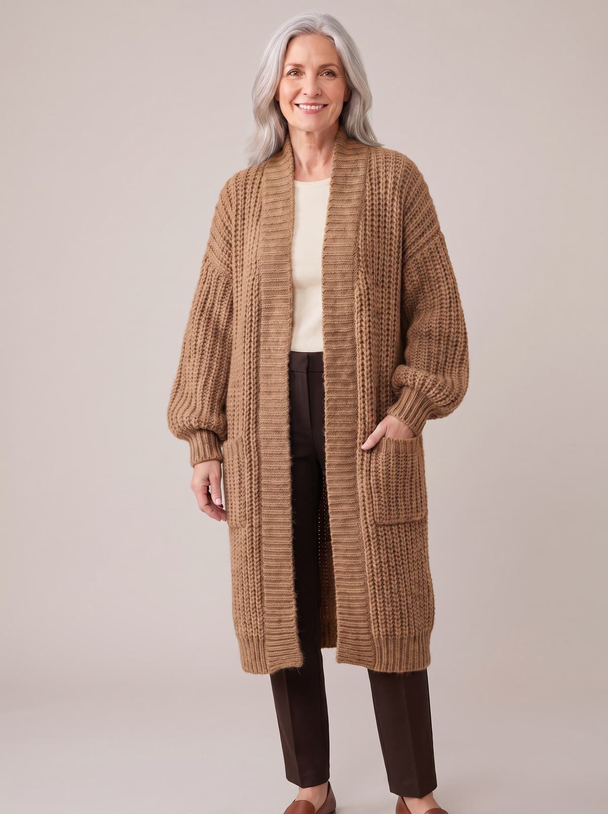 Charlotte – Elegant Cardigan with Pockets